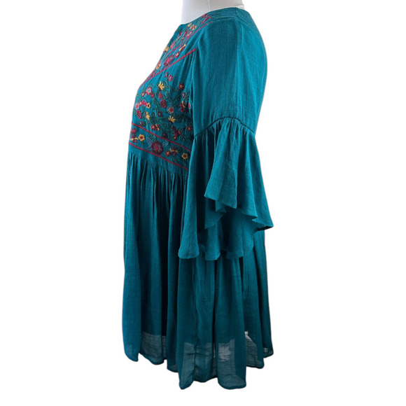 NWT Umgee Floral Embroidered Bell Sleeve Mini Dress Blue Boho Festival Medium - Picture 13 of 16